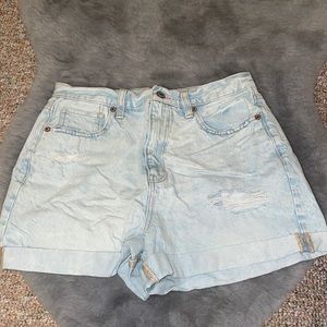 American Eagle mom shorts